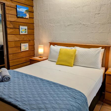 Beachside Cottage - A Private Peaceful Hidden Gem 50M To Beach Nelly Bay Exteriör bild