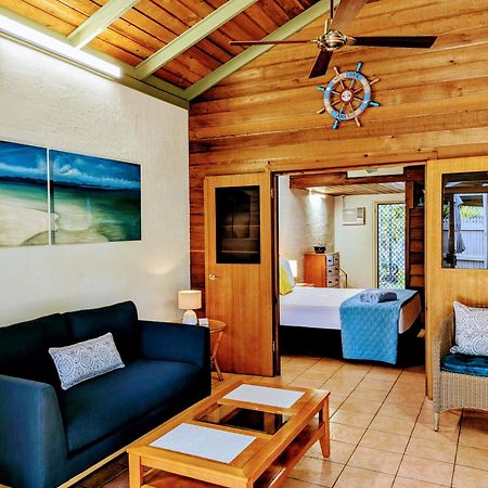 Beachside Cottage - A Private Peaceful Hidden Gem 50M To Beach Nelly Bay Exteriör bild