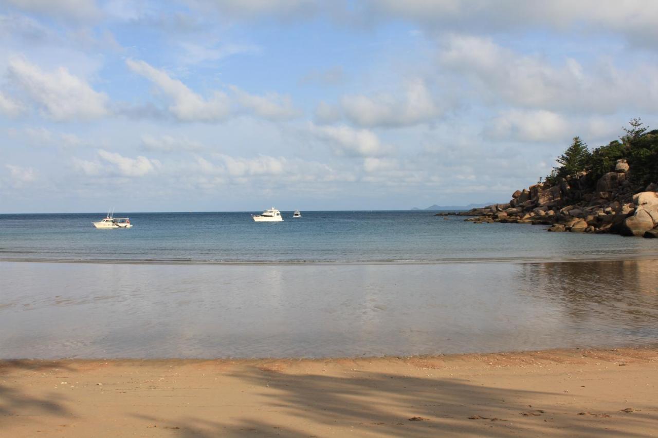 Beachside Cottage - A Private Peaceful Hidden Gem 50M To Beach Nelly Bay Exteriör bild